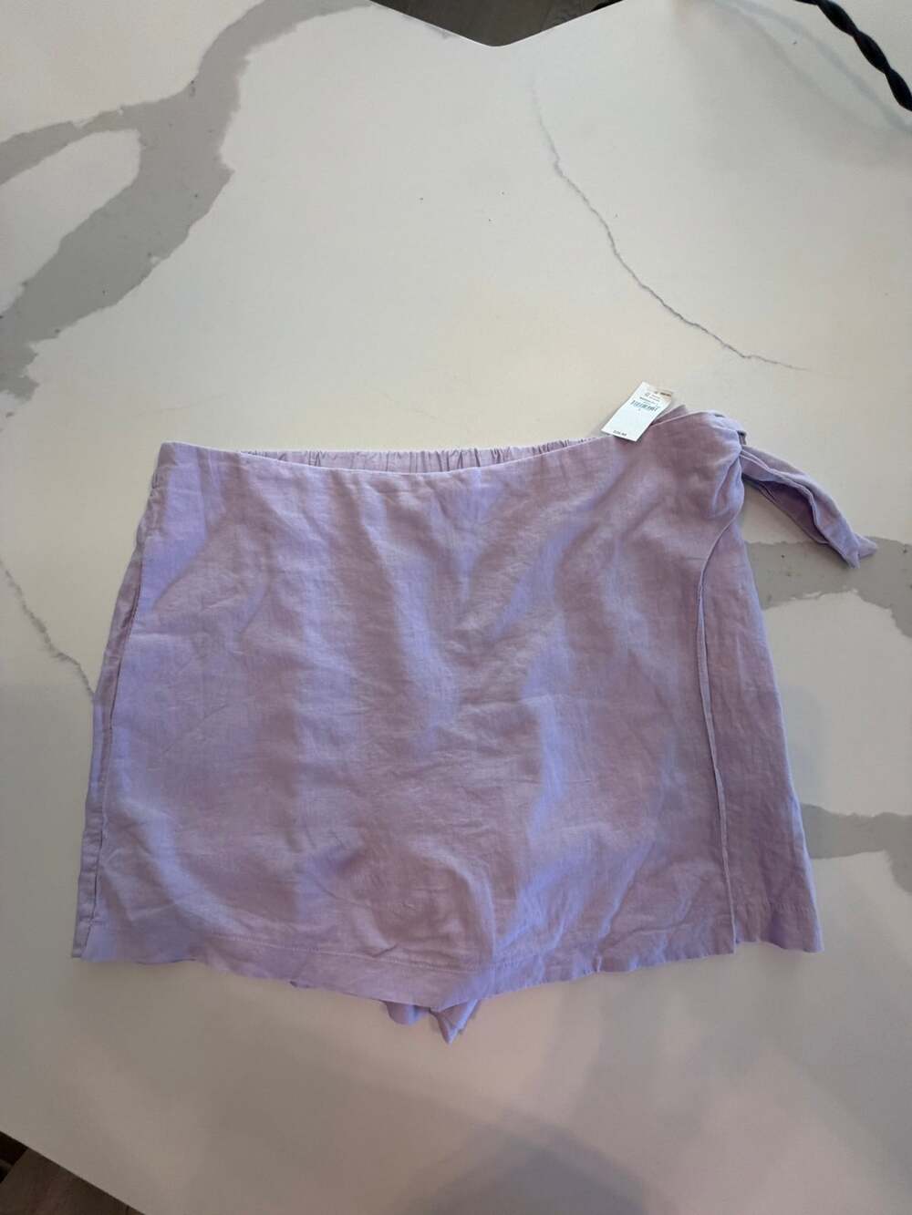 Old Navy Lavender
Linen Blend Wrap Skort Size
Large NWT